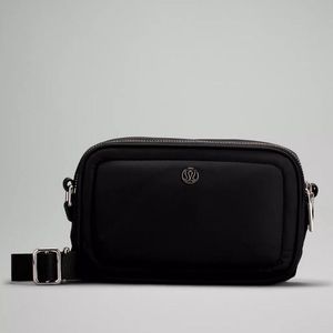 Lululemon Crossbody Camera Bag Black